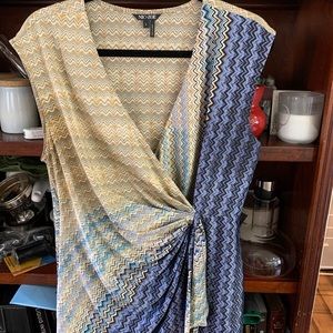 Nick & Zoe sleeveless blouse with geo print